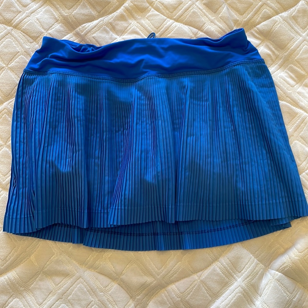 LULULEMON TENNIS SKORT